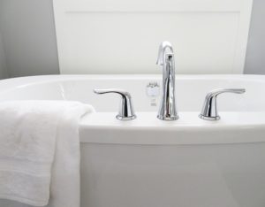 3 Signs it’s Time for a New Bathtub