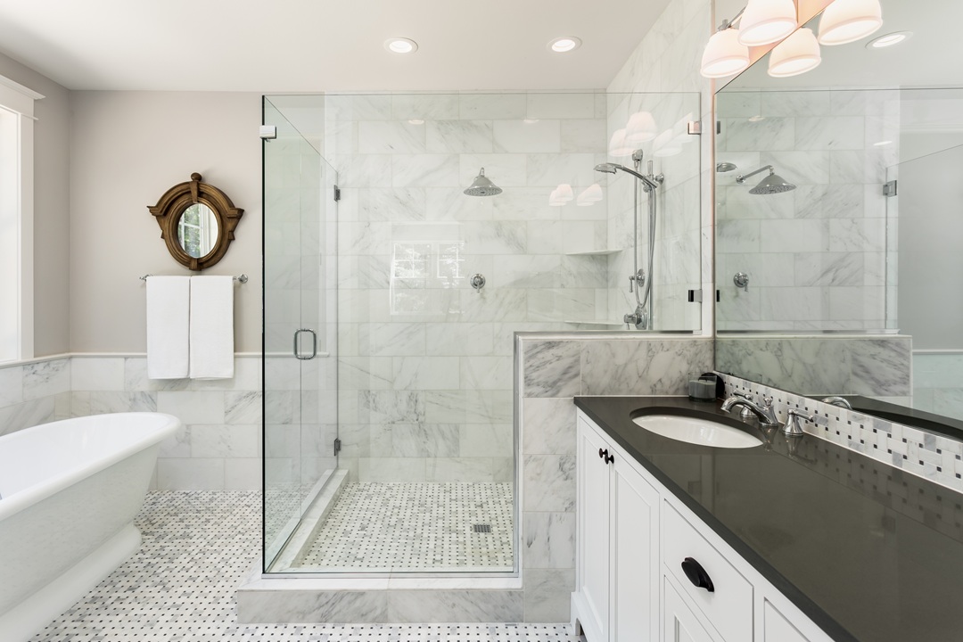 Why Homeowners Love Bathrooms with Separate Tubs and Showers